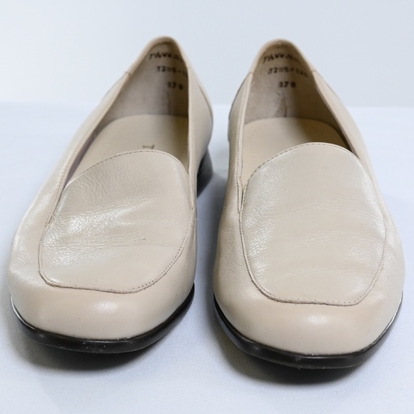 Trotters Loafers - Picture 3 of 4